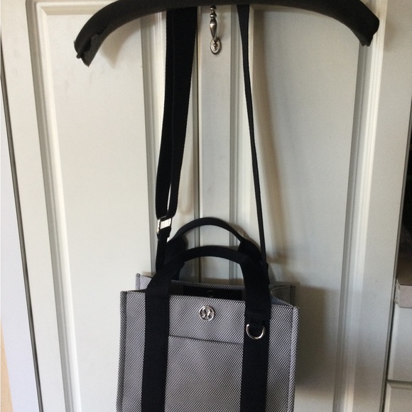 Lululemon Two-Tone Canvas Mini Tote Bag - Picture 12 of 14